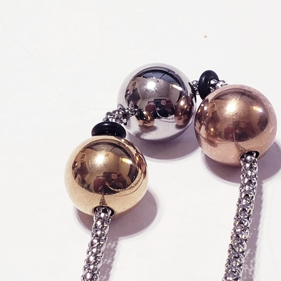 EDFORCE Stainless Steel Necklace - Picture 4 of 9